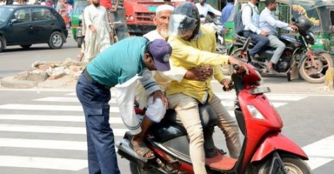 ট্রাফিক পুলিশ কনস্টবল কালামের মানবিকতা